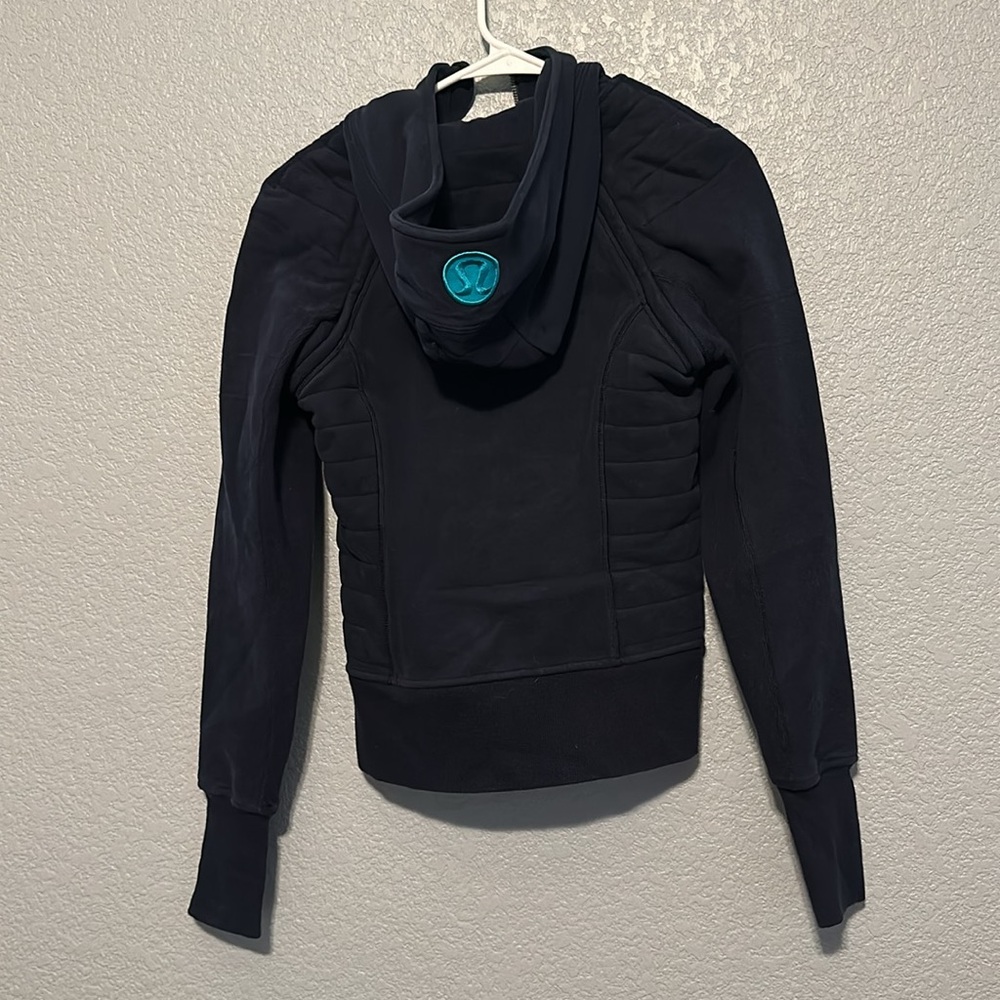 Lululemon Scuba Convertible Hoodie Vest - Picture 6 of 7